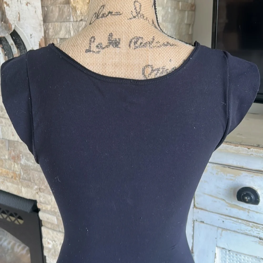 Spanx black scoop neck cap sleeve body shaper shapewear